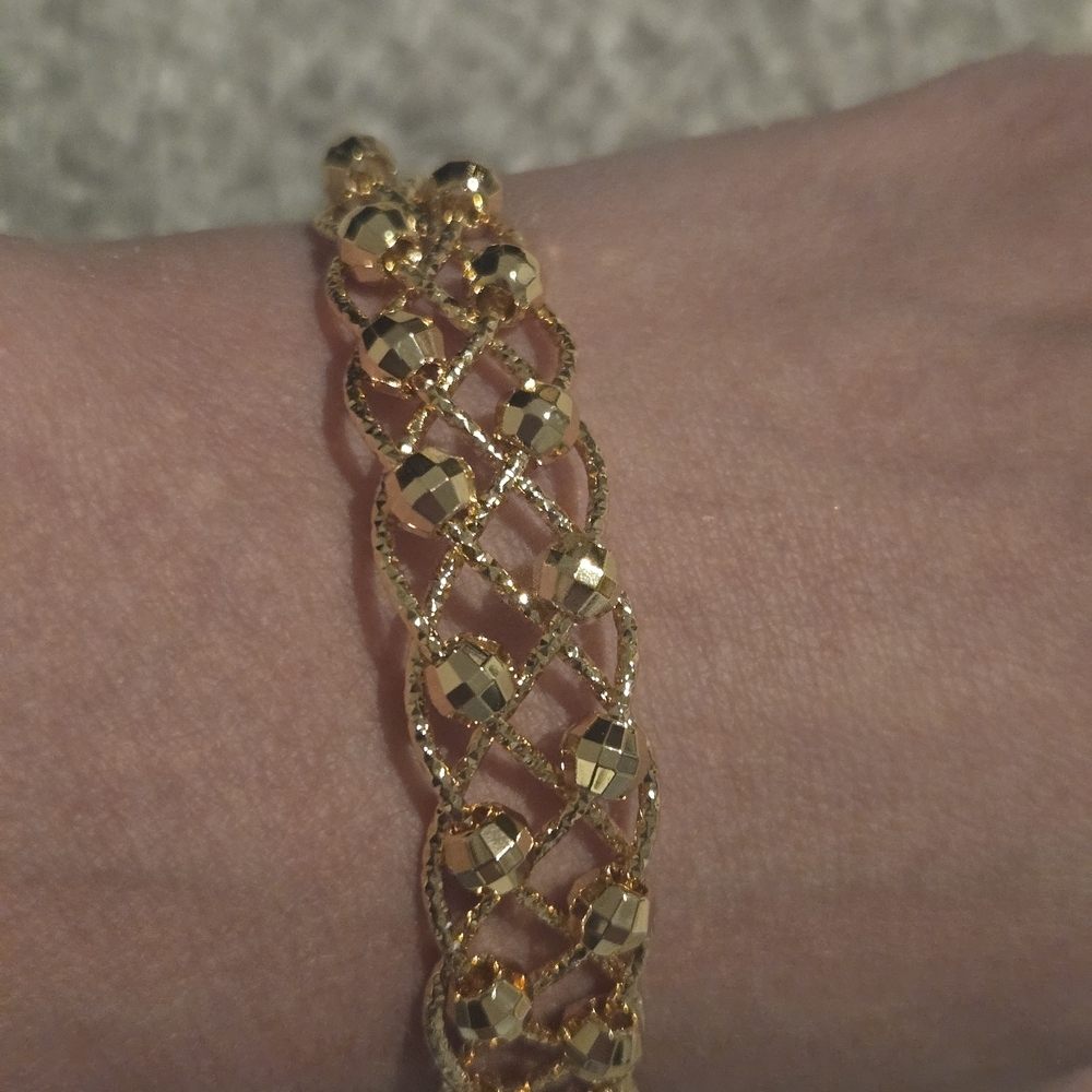 22kgp Elegant Gold-Tone Bracelet